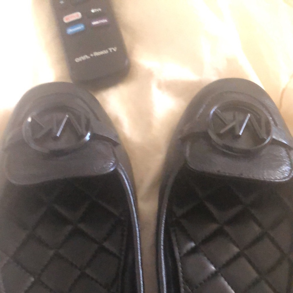 Michael Kors size 9 black shoes